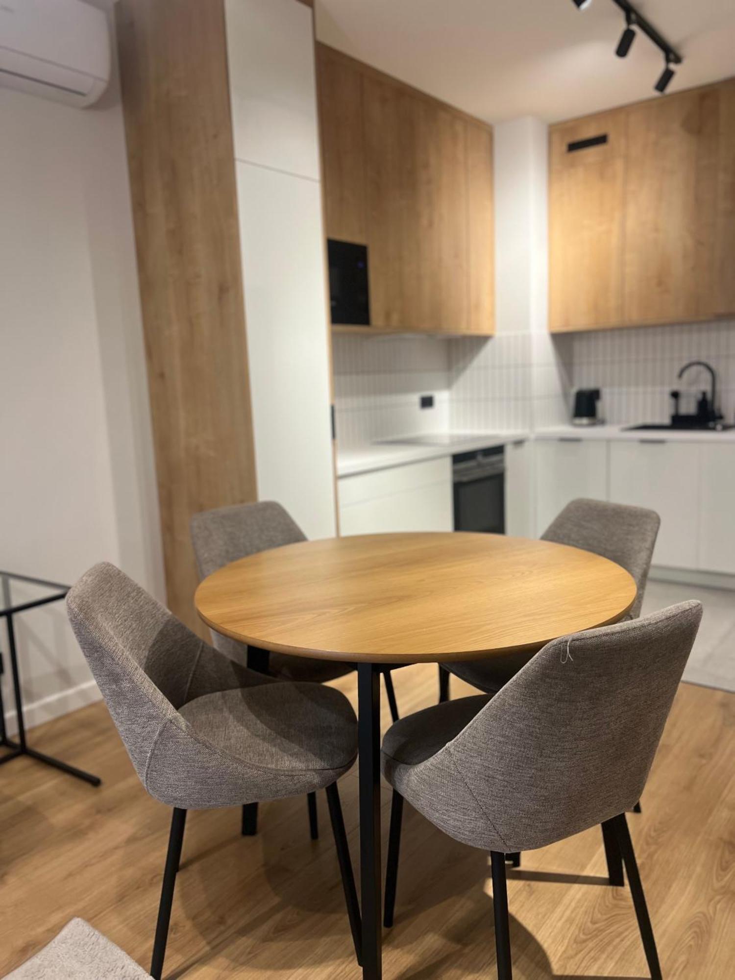 Apartament Np Garwolin Buitenkant foto